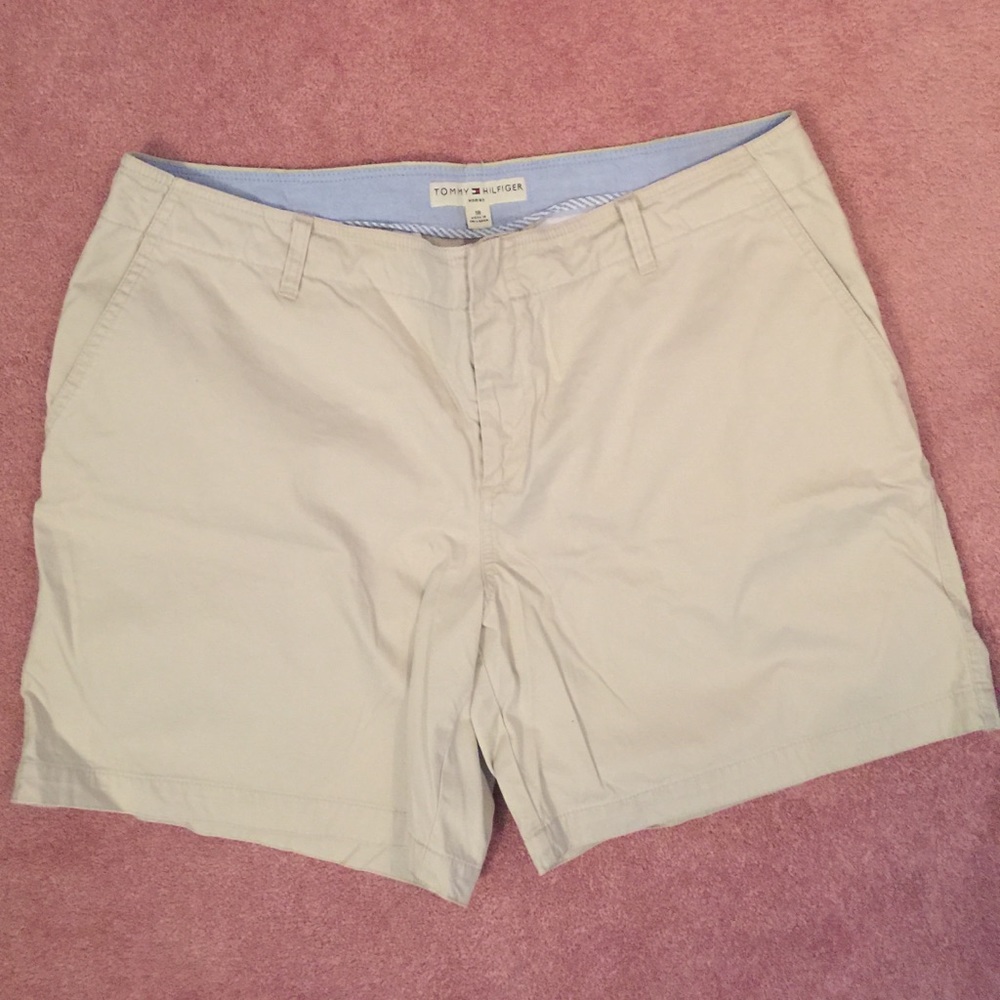 Like New Tommy Hilfiger Tan Shorts